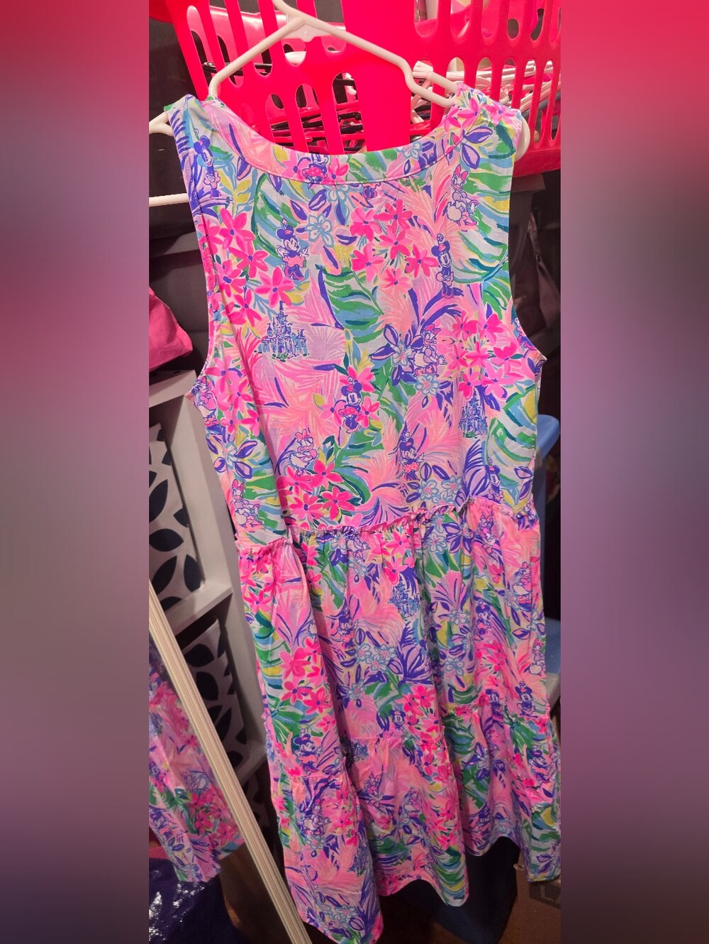 Lilly Pulitzer v neck dress - Picture 4 of 9